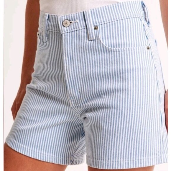 NWT Abercrombie High Rise The Dad Short Blue White Striped Coastal Boho Sz 29 8 - Picture 1 of 8